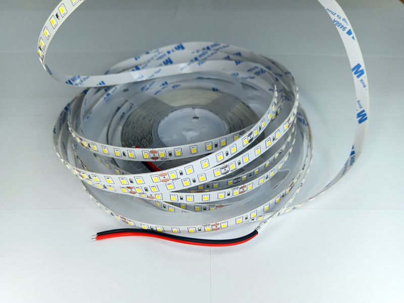 Світлодіодна стрічка 24В 1м LLS-600NW-2835-IP20-24 SMD 2835 120 LED/m IP20 Нейтральний Білий 0118009 фото