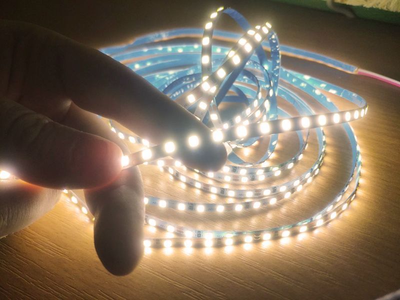 Світлодіодна стрічка 12В LLS-600NW2835-12 4мм SMD 2835 120 LED/m IP20 Нейтральний Білий 0120581 фото